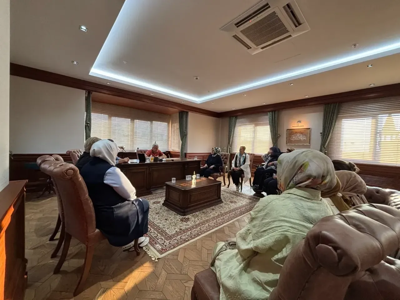 Bu makam odasını başkanlarda göremezsiniz! İbrahim Karaosmanoğlu düşman çatlattı!