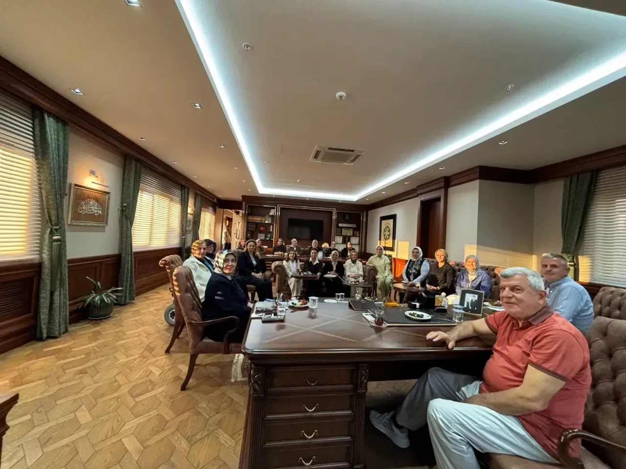 Bu makam odasını başkanlarda göremezsiniz! İbrahim Karaosmanoğlu düşman çatlattı!