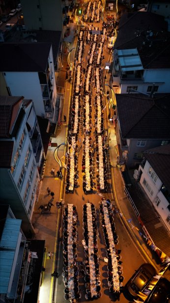 Tutuş, Kuruçeşmelilerle gönül sofrasında buluştu