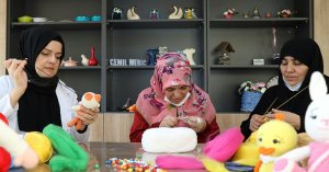 Özel öğrenci Hilal’den örgü bebekler