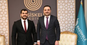 Başkan Özlü İbrahim Acar’ı Misafir Etti