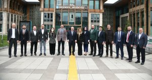 Bakan Varank Başkan Özlü’yü Ziyaret Etti   