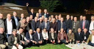 İzmit İmam Hatip Lisesi 86-87 Mezunları iftarda İbrahim Aydın'ın misafiri oldu