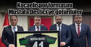 Kocaelispor formasını Mustafa Destici'ye götürdüler