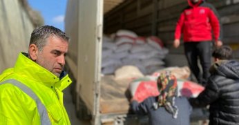 Başkan Turan Hatay Defne’de koordinasyon görevinde