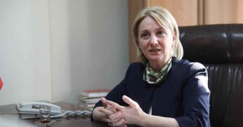 Zeybek’ten, ‘Depremzedeleri işe almayın” çağrısı yapan Zeytinoğlu’na tepki