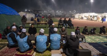 Afet Bölgesinde Kandil Gecesi