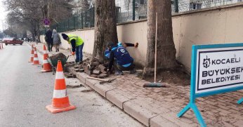 Yol Bakım Timi, Seka Devlet Hastanesi kaldırımlarını onardı