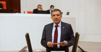 ŞEKER: ”SİYASİ PARTİLERE ÖNEMLİ GÖREVLER DÜŞÜYOR.”