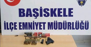 Evinden cephane çıktı