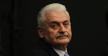 Binali Yıldırım'ın annesi hayatını kaybetti