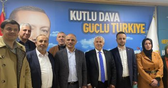 KÖRFEZ İLÇE BAŞKANI 'UZUN İNCE BİR YOLDAYIZ' DEDİ ADAY ADAYI OLDU