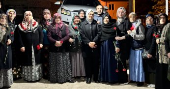 Katırcıoğlu Gölcük’te ev ev gezdi