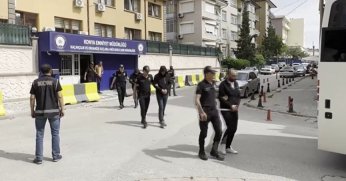 240 milyonluk vurgun yaptıkları araçları sipariş üzerine getirmişler