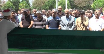 Denizde boğulan üniversite öğrencisi son yolculuğuna uğurlandı