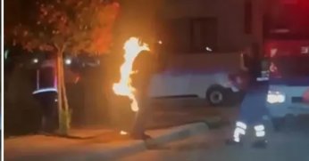 Sokak ortasında kendini yaktı!