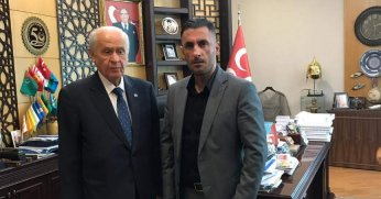 MHP'Lİ İSİMDEN BARLAR SOKAĞI VE KENT MEYDANI ÇIKIŞI!
