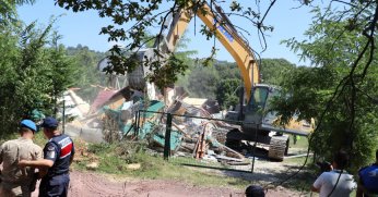 Kandıra’da kaçak yapılaşmayla mücadele sürüyor