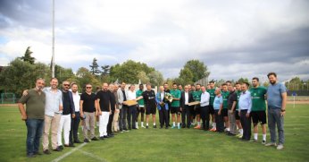 AK Parti’den, Kocaelispor’a moral ziyareti