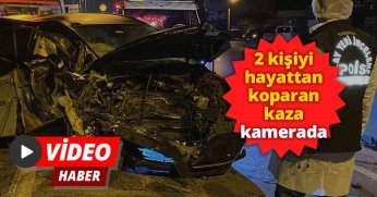 2 kişiyi hayattan koparan kaza kamerada