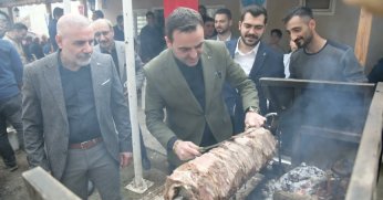 Dadaşlardan Başkan Özlü’ye Büyük Destek