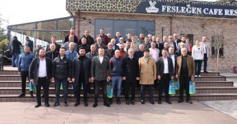 Çiftçi, Şekerpınar esnafıyla bir araya geldi