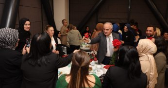 Başkan Aygün, Kadınlar Günü´nü Kutladı