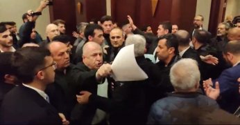 Özdağ’dan birbirine giren partililere: 