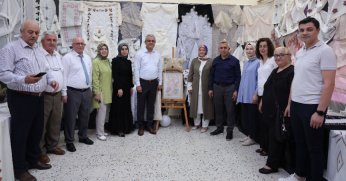 Başkan Ölmezden Sergiye Ziyaret