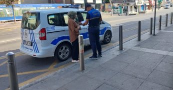 KPSS'ye geç kalanların imdadına zabıta ekipleri yetişti