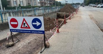 Akarca deresi üzerine yaya köprüsü yapılıyor