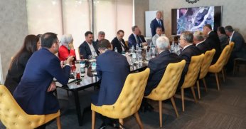 Bakan Kurum muhtarlarla görüştü