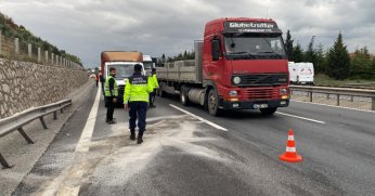 TEM'de ulaşımı aksatan kaza