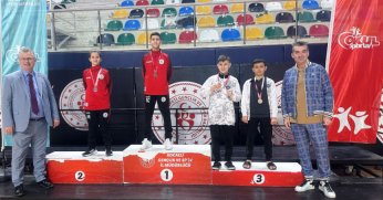 Körfezli küçük ve yıldız karateciler göz doldurdular