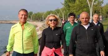 Körfezliler sağlıklı yaşam için yürüdü