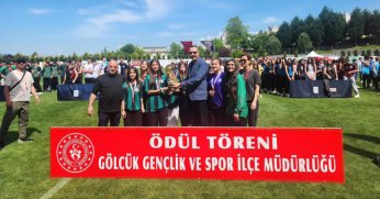 19 MAYIS TURNUVALARINDA DERECEYE GİREN OKULLAR ÖDÜLLENDİRİLDİ