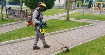 Körfez’in Yeşil Alanlarında Yaz Bakımı Devam Ediyor!