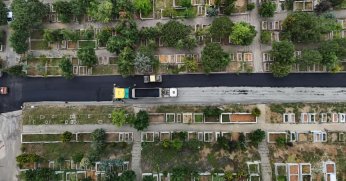 Gebze Bayrama Hazır: Mezarlıklar ve Camilerde Yoğun Temizlik Mesaisi