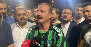 Ağıralioğlu, halı sahada maç yaptı, ortaya renkli görüntüler çıktı