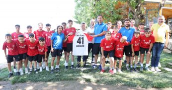 Başkan Erol Ölmez’le Kahvaltıda Kutladı