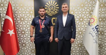 ABDULREFİK ÖNER BAŞPEHLİVAN OLDU