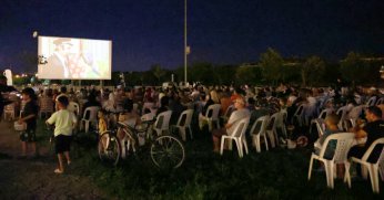 Kartepe’de Yaz Akşamları Açık Hava Sinemasıyla Renkleniyor