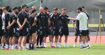 Kocaelispor ile Samsunspor 22 yıl sonra Süper Lig’de karşı karşıya geliyor
