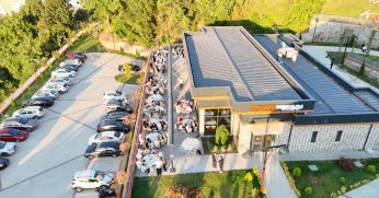 En mutlu ‘Evet’ler bu salonda yankılanıyor