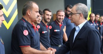Baraçlı’dan itfaiyecilere moral ziyareti