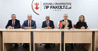 Kocaeli Üniversitesi Tıp Fakültesi ilk mezunları 25 yıl sonra bir araya geldi