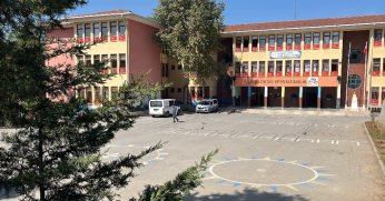  Kantinden ekler yiyen 5 öğrenci zehirlenme şüphesiyle hastaneye kaldırıldı