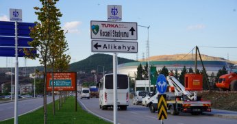 Kocaeli Stadı’nın yeni isim tabelaları monte edildi