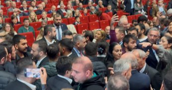 CHP İl Kongresi’nde Gazeteciye Saldır!