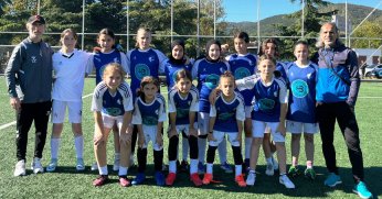 U13 Kız Futbol Turnuvasının Şampiyonu Körfez oldu